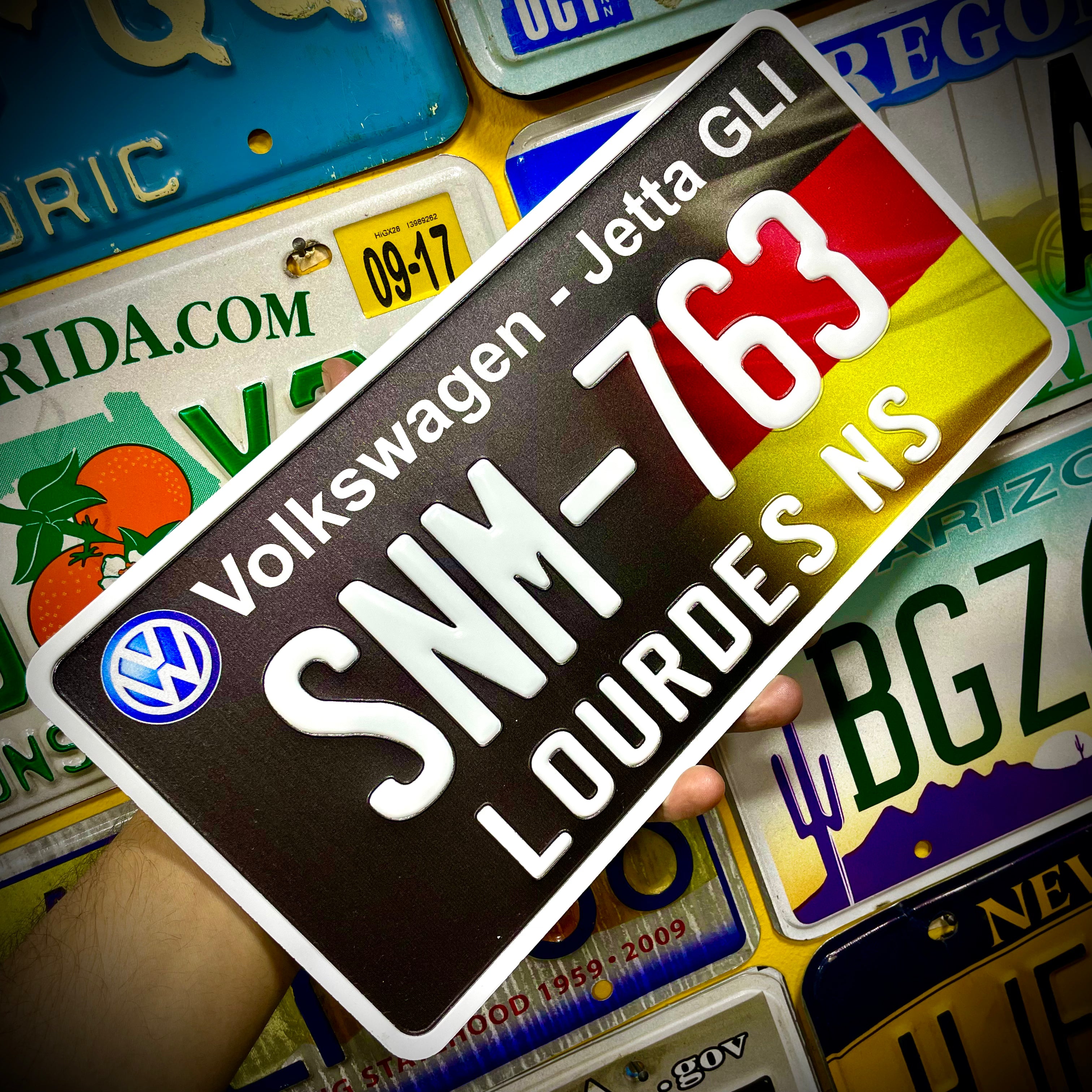 Custom US Aluminium Embossed Vanity License Plate