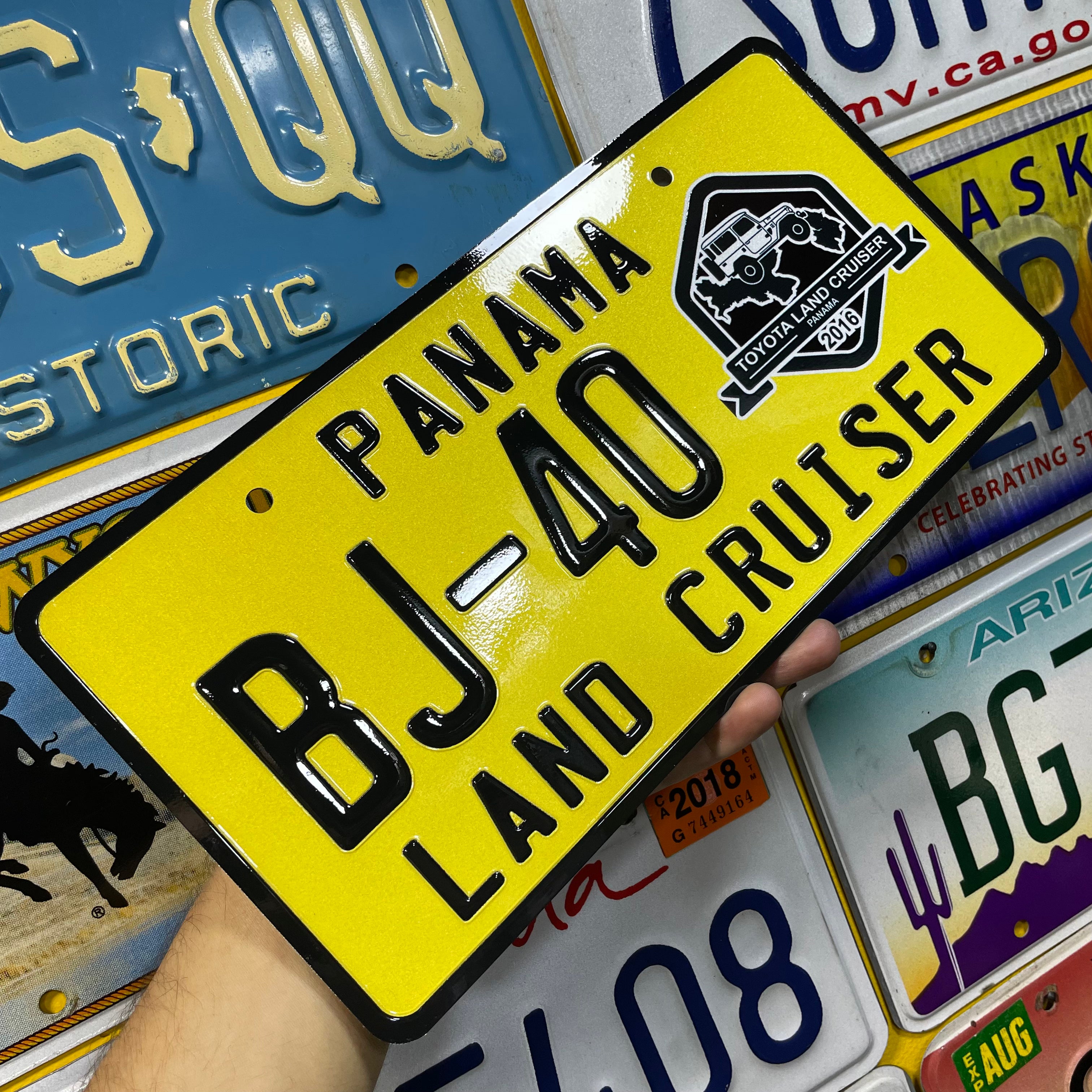 Custom US Aluminium Embossed Vanity License Plate