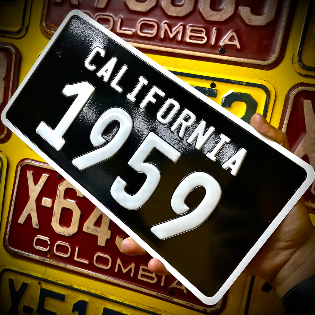 Custom US Aluminium Embossed Vanity License Plate