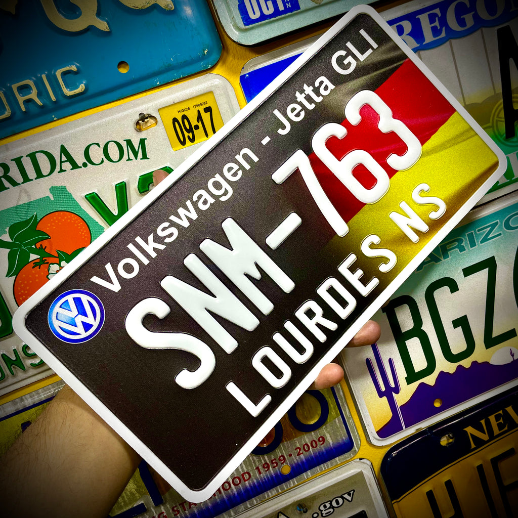 Custom US Aluminium Embossed Vanity License Plate