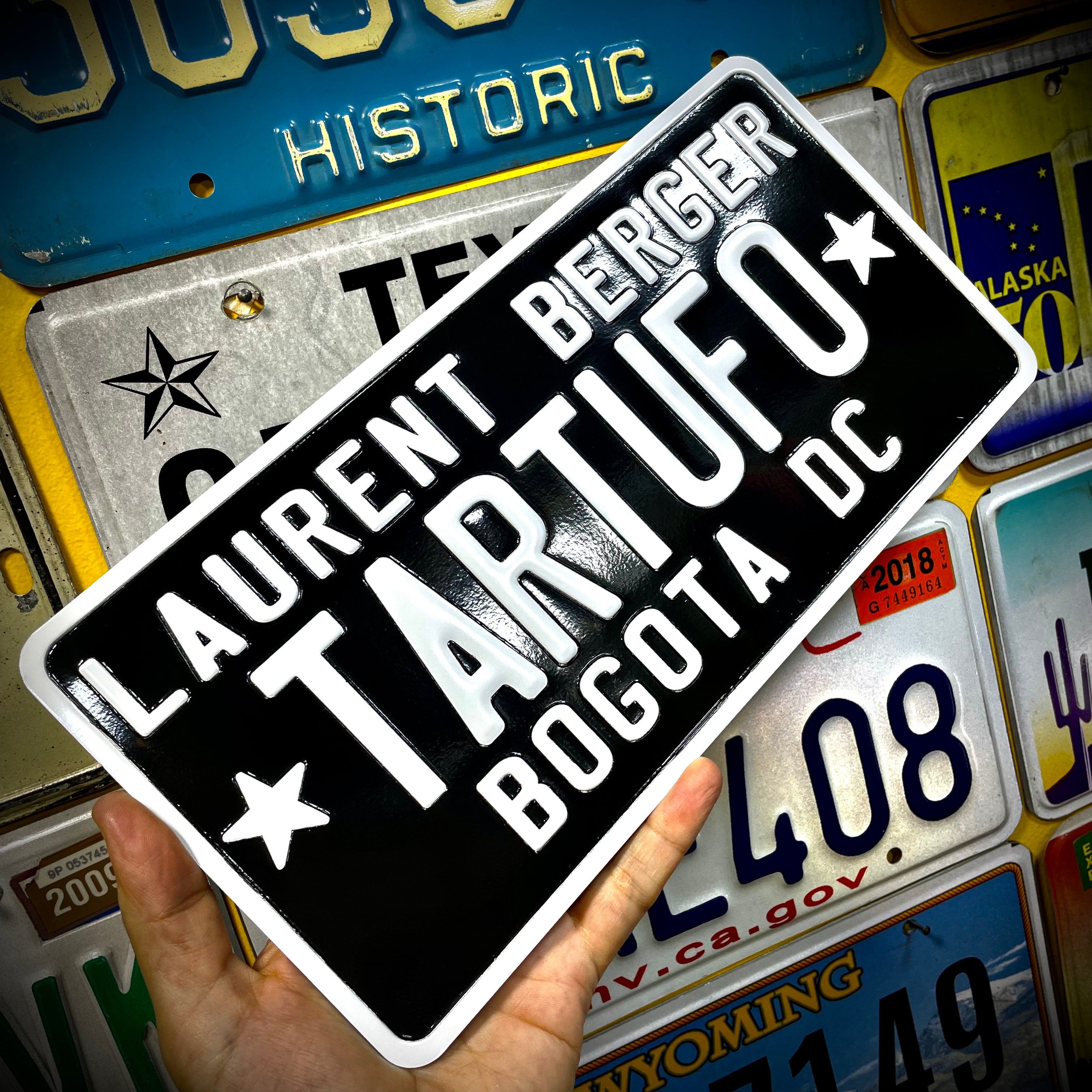 Custom US Aluminium Embossed Vanity License Plate