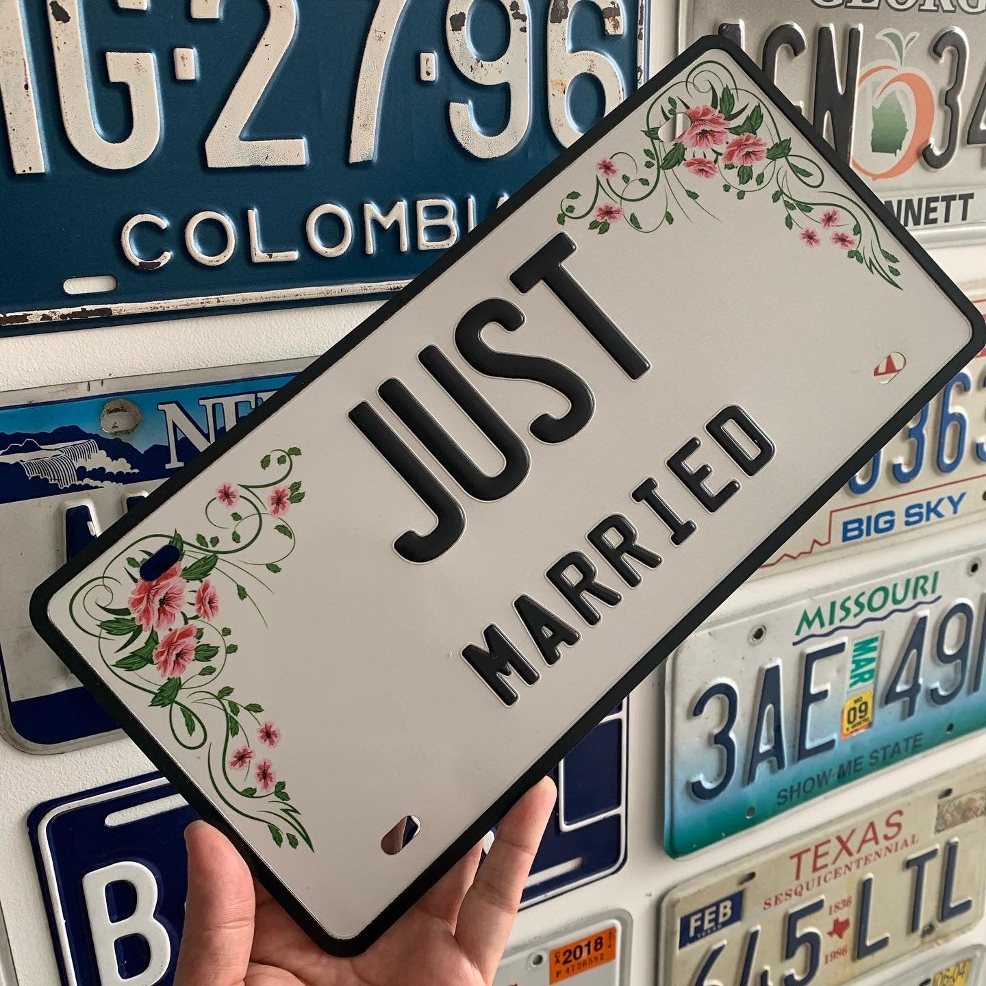 Custom US Aluminium Embossed Vanity License Plate